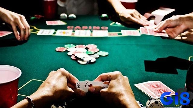 Phát hiện khi nào đối thủ đang bluff là kỹ năng vô giá trong cách chơi poker 2 lá
